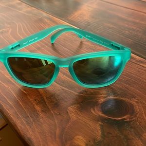 GOODR Nonslip Sunnies